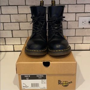 Woman’s Dr.Martens Boots black
